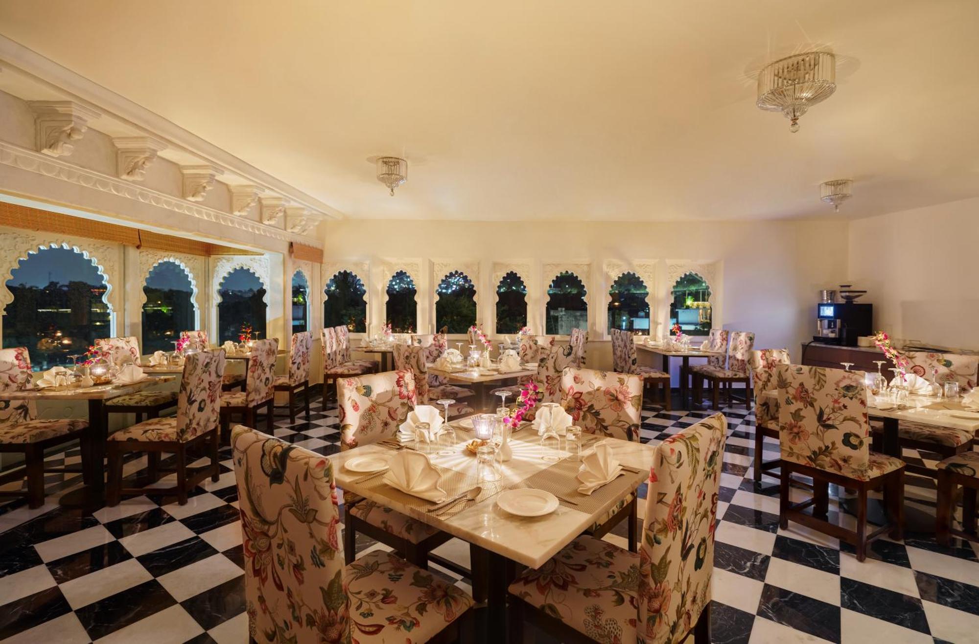 Chunda Haveli Hotel Udaipur Eksteriør billede