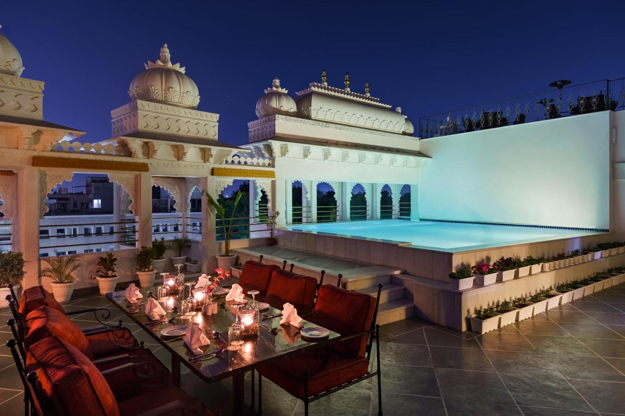 Chunda Haveli Hotel Udaipur Eksteriør billede