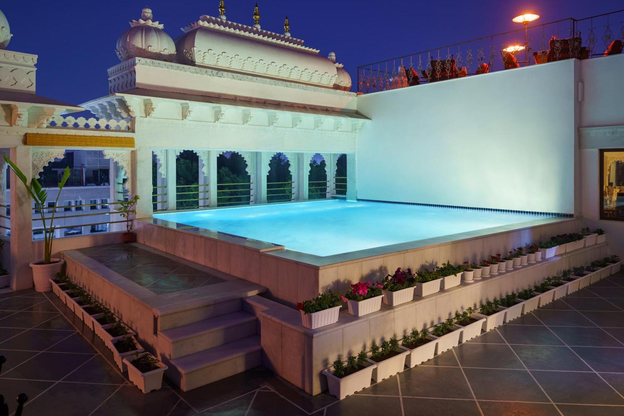 Chunda Haveli Hotel Udaipur Eksteriør billede